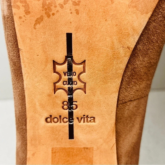 DV Dolce Vita Rosetta Pump Heels Shoes Taupe Tan Genuine Leather Suede Sz 8.5 - Picture 9 of 16